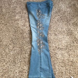 Venus Embellished Embroidered Jeans Bling